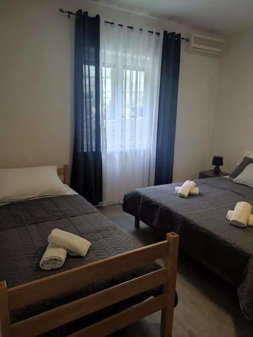 Apartment Dora-100M From The Central Beach Makarska Extérieur photo